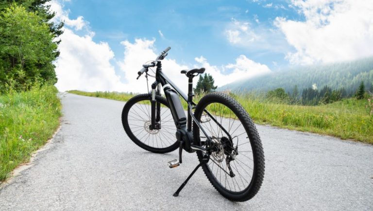 Read more about the article Stay Ahead of the Game: The Latest Trends in Electric Bike Technology